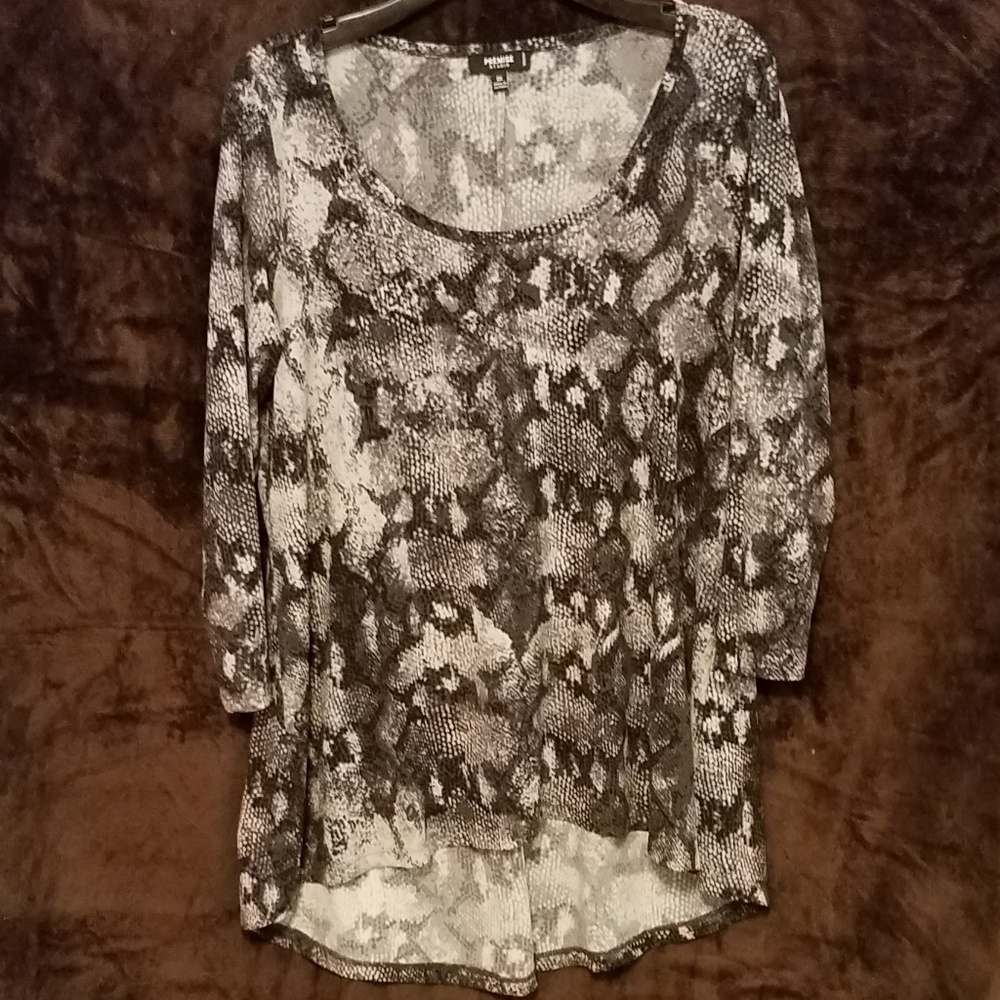 Premise Studio long sleeve tunic gray and white